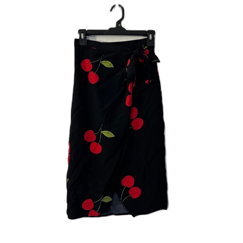 Forever 21 Black Red Cherry Patterned Mid Length Skirt